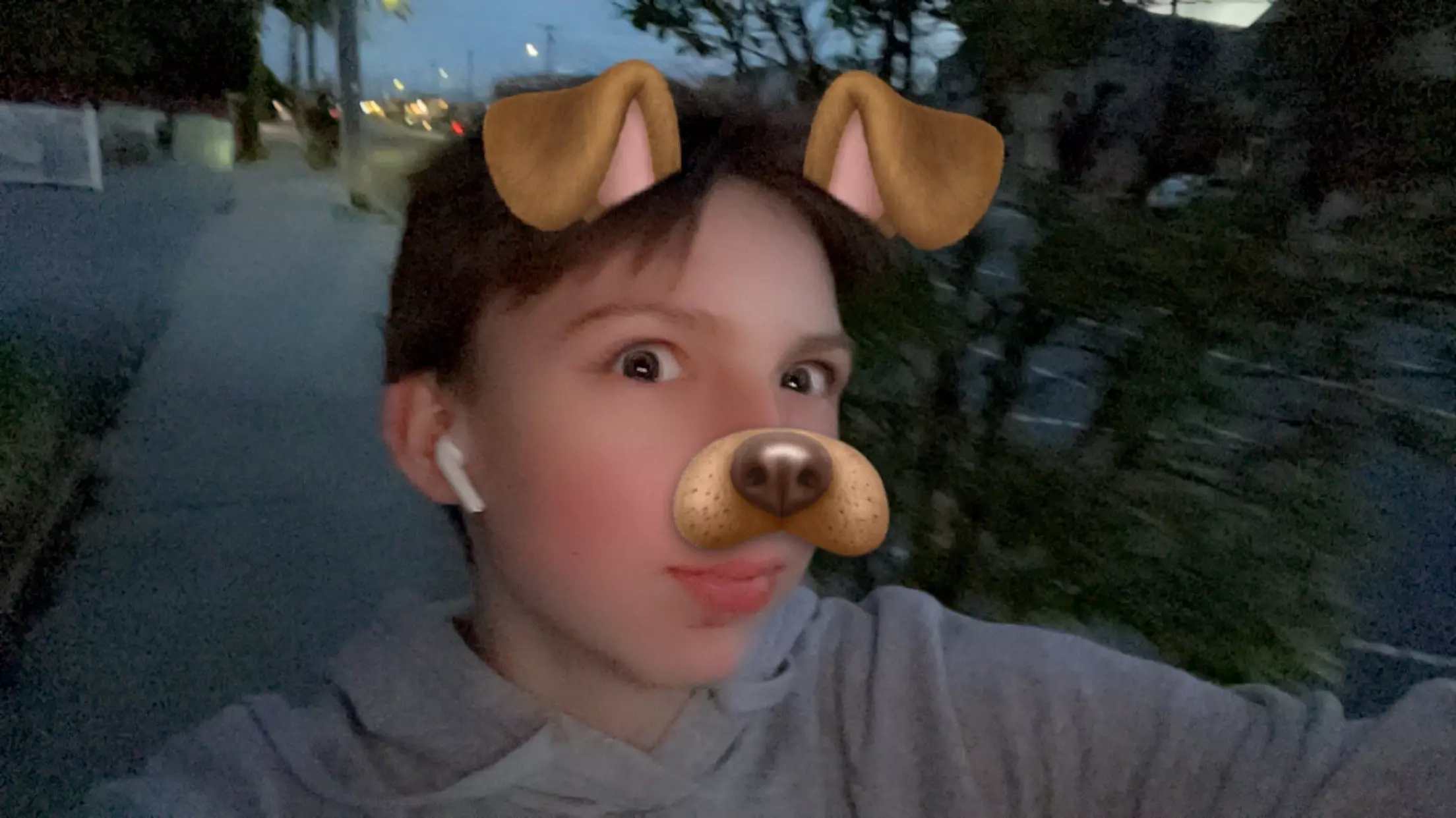 1748497387165.webp