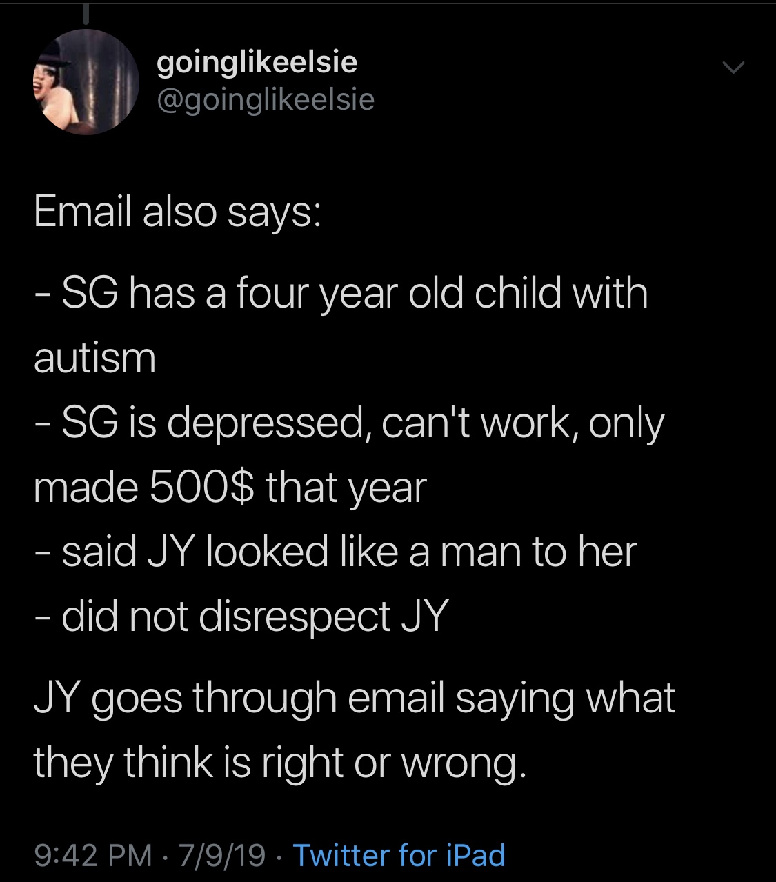833886