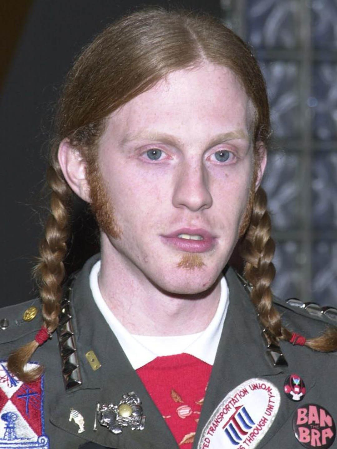 247029_v9_ba.jpg