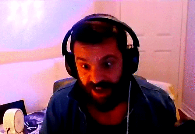 25da0149ef190879856df458ca2a98ef.gif