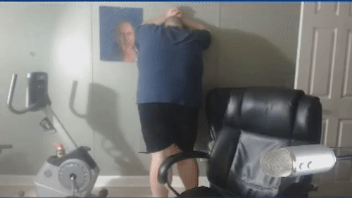 2EBF21B9-4BDC-45B9-93CA-E07A2948B79C.gif