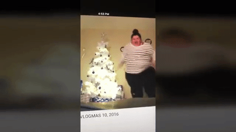 2ENKOMv4zFxug.gif