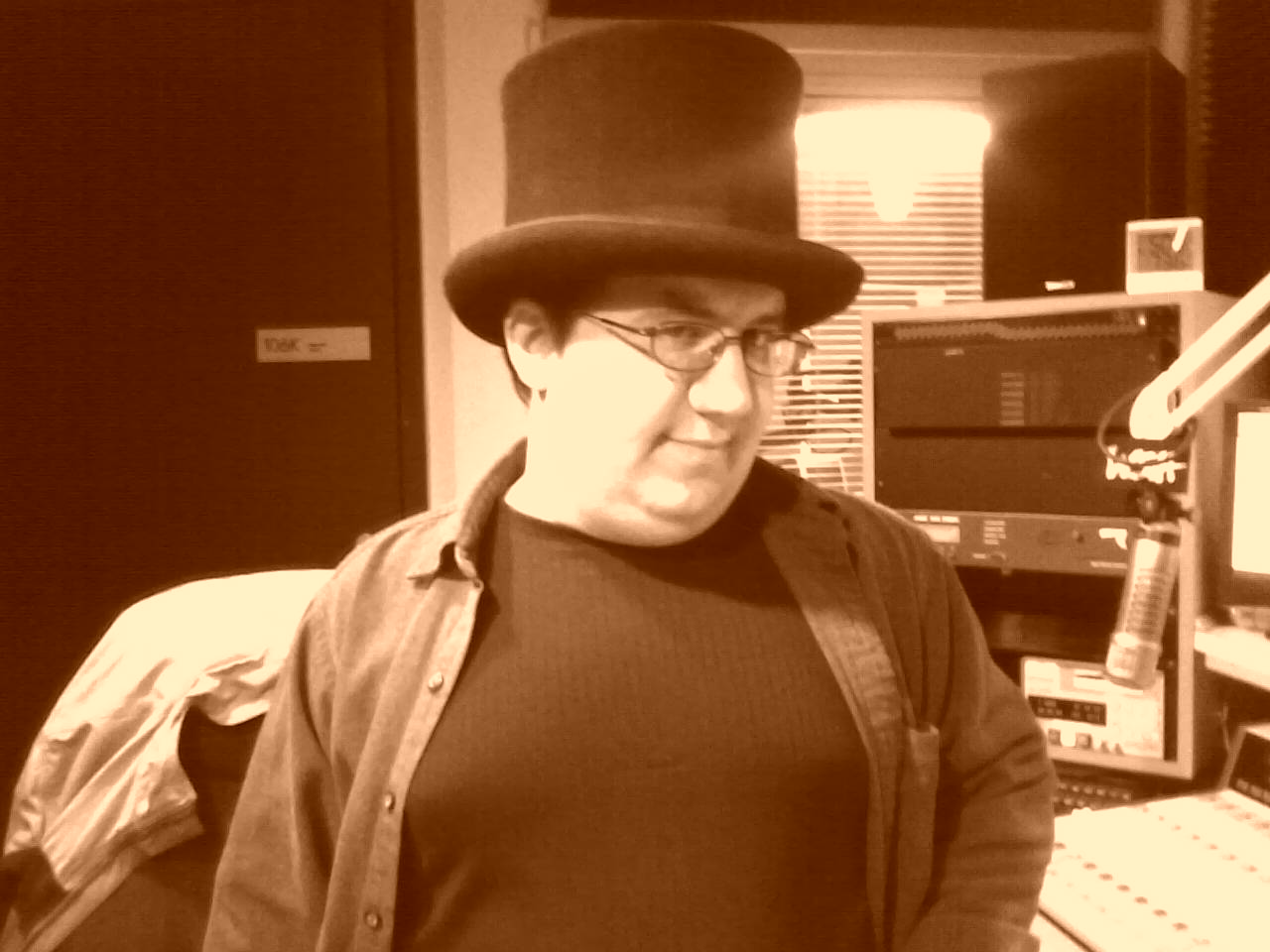 A-Log,_Ruining_Top_Hats_For_Everyone.jpg