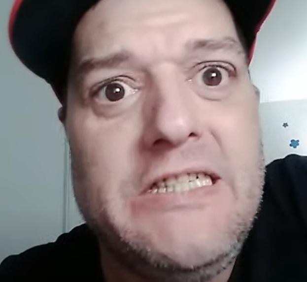 dakeas82.jpeg