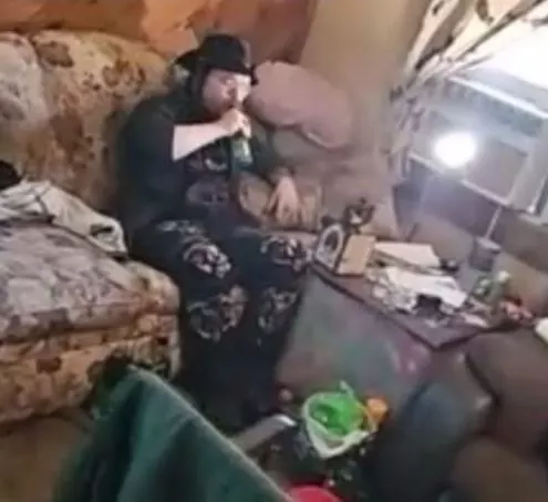 dudeiwantthatcouch.webp