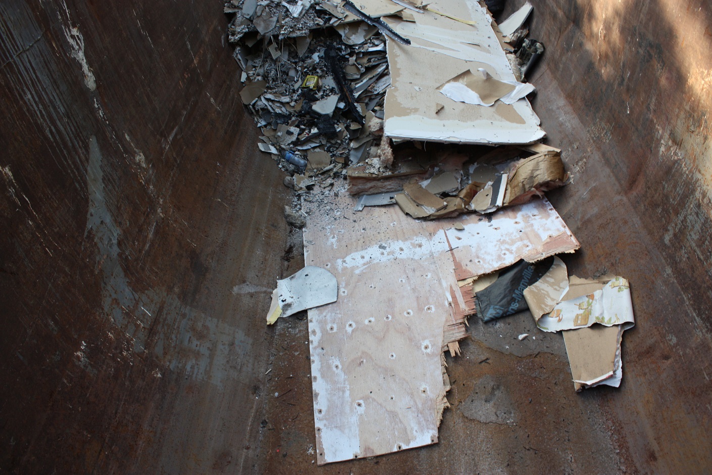 dumpster02.JPG