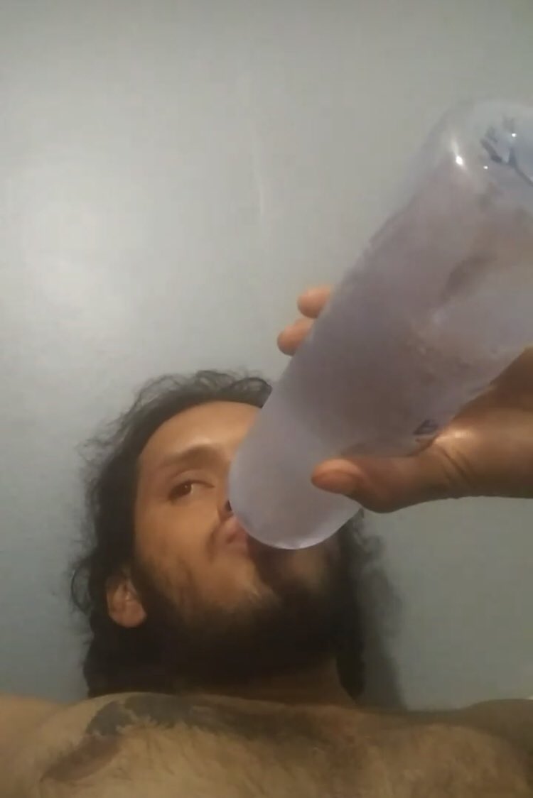 EbZy5j3WsAECGbC.jpeg