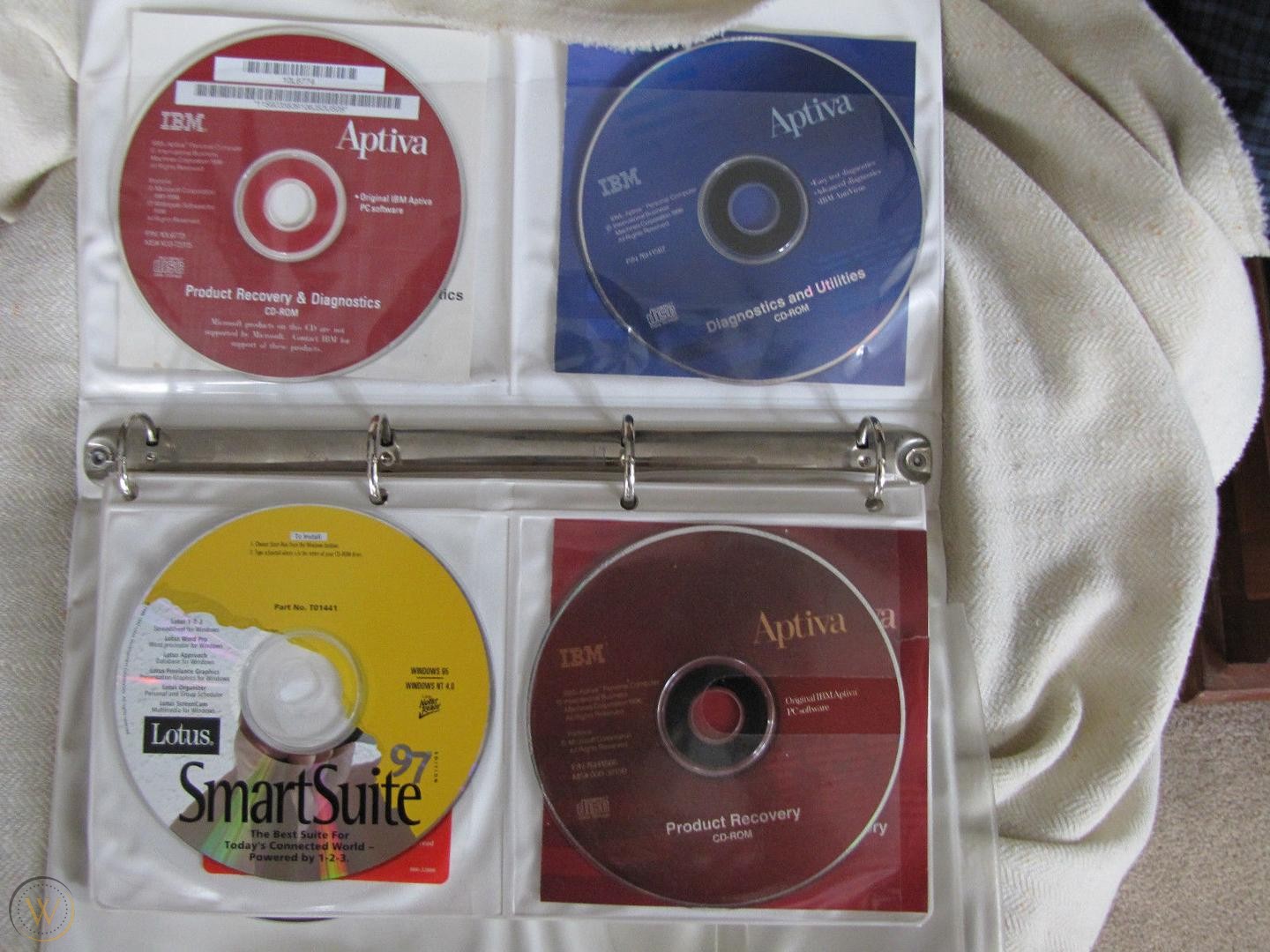 ibm-aptiva-mutimedia-cd-package-1996_1_93a1ebff51b1551a985cb1c9fafbe533 (1).jpg