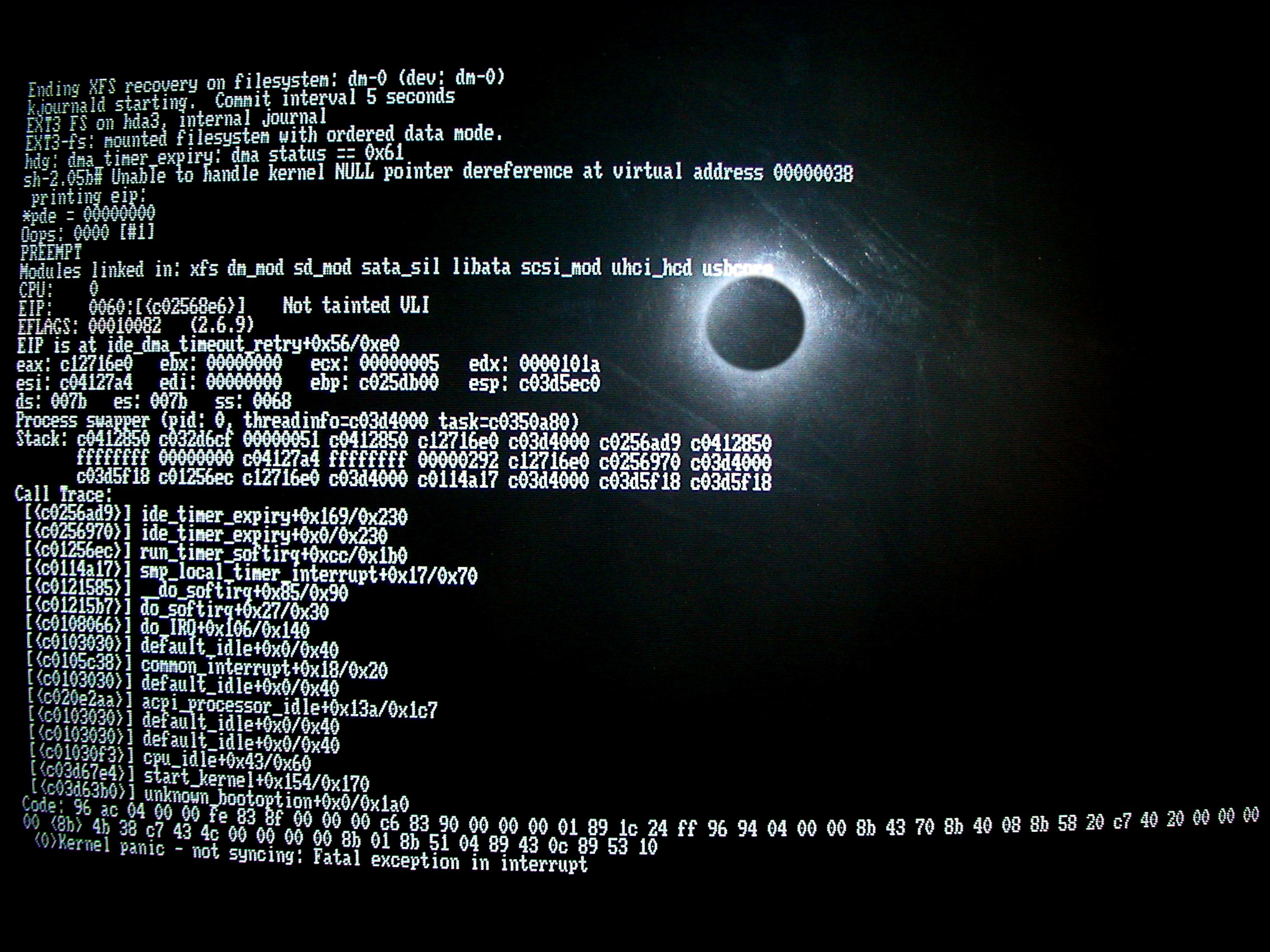 Linux_kernel_panic-v2.jpg