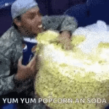 lucaspopcorn2.gif