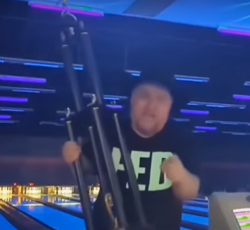 Ragepig_Bowling.jpg