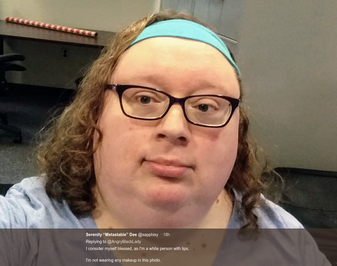 sapphixyselfie.png