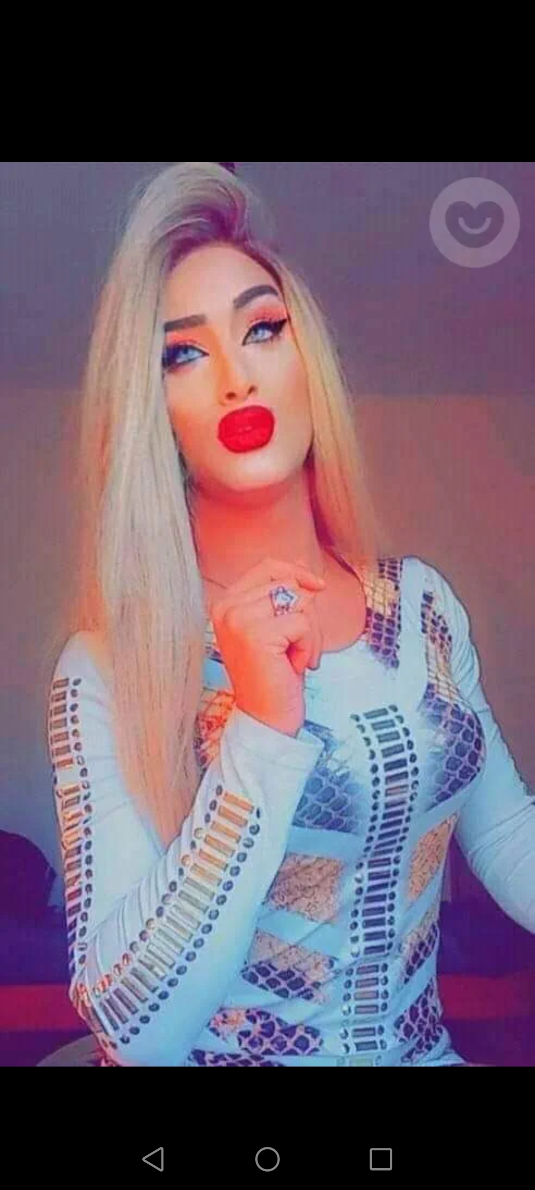 Screenshot_20210225_090947_com.badoo.mobile.jpg