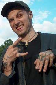 stza_crack.jpeg