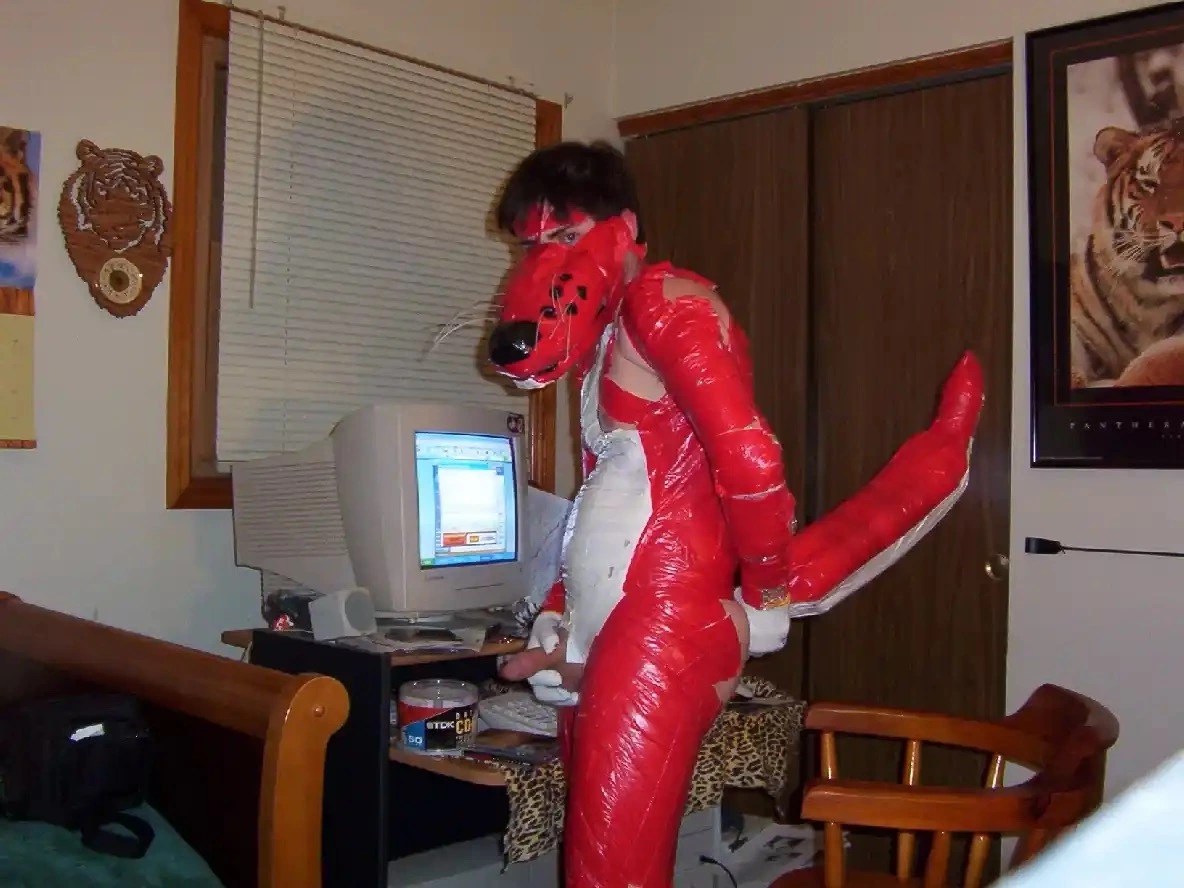 Tiger_redfox2 Large.webp