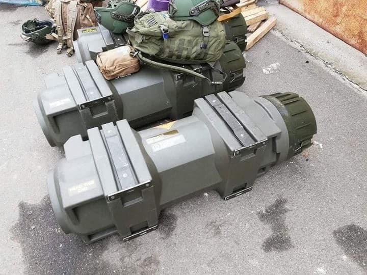 UO7yjr06.jpg