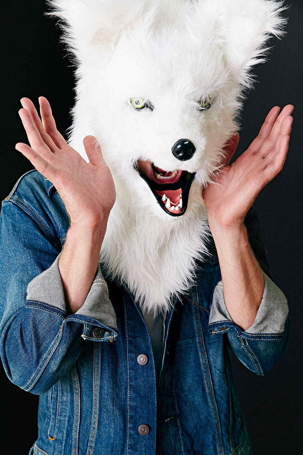 Talking-White-Wolf-Mask.jpg