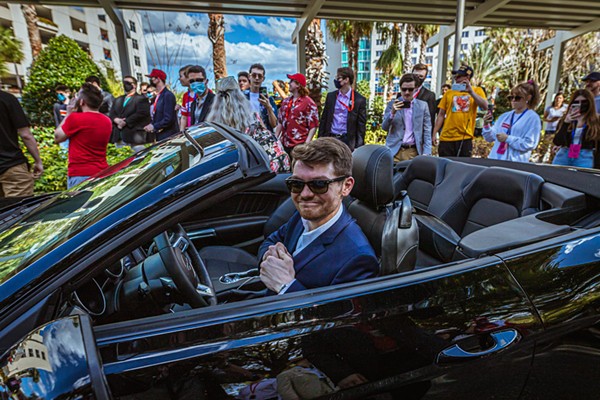 www.orlandoweekly.com