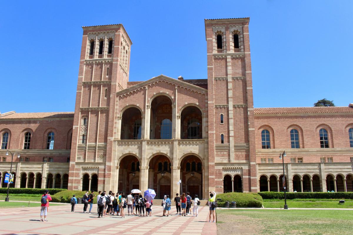 www.insidehighered.com