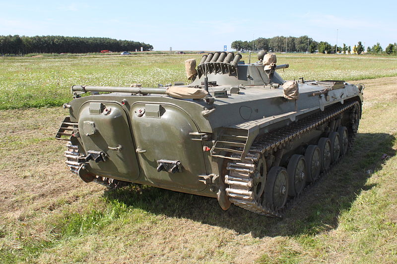 800px-BMP-1_back.JPG