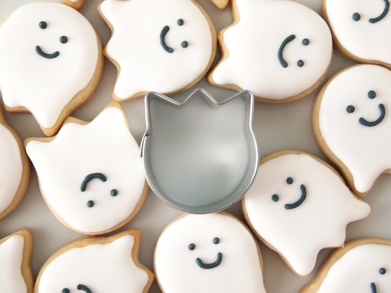 MiniGhostCookiesTulipCutter.jpg